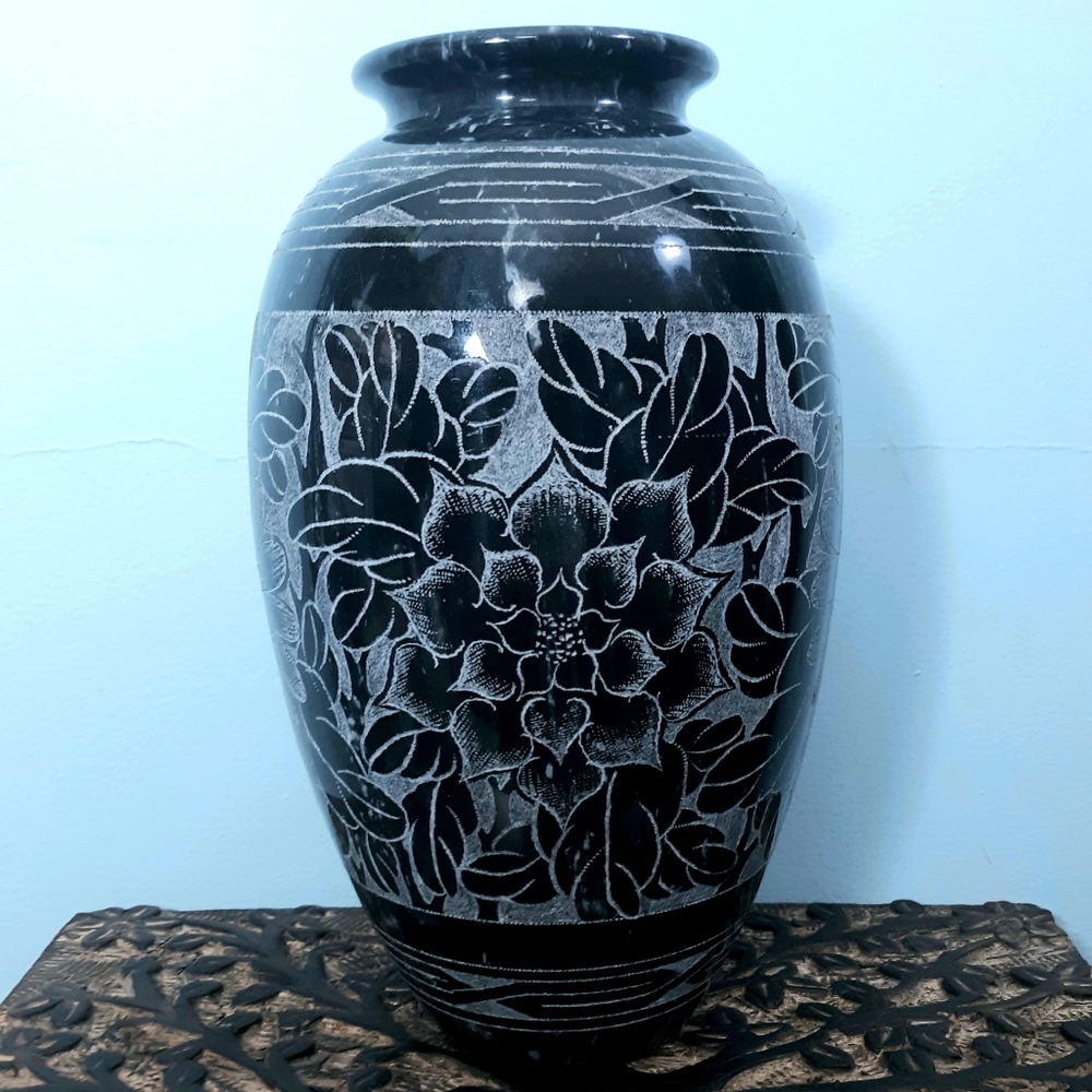 Vintage Large Black & White Marble Etched Floral heavy Flower Vase Flowers